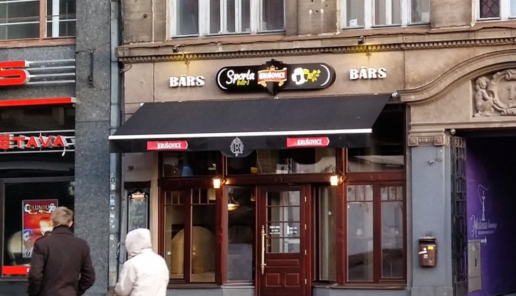 Kaļķu 22, The bar in Riga where to most scam happens